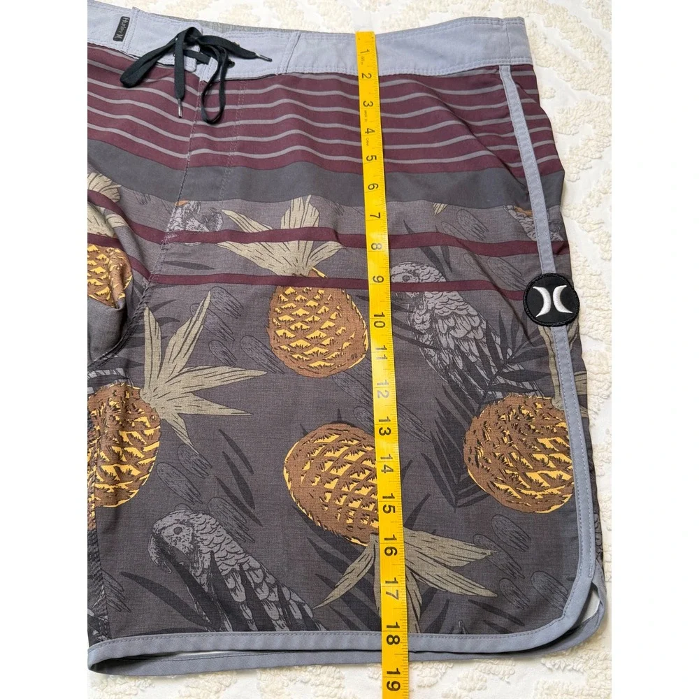 Hurley phantom gray